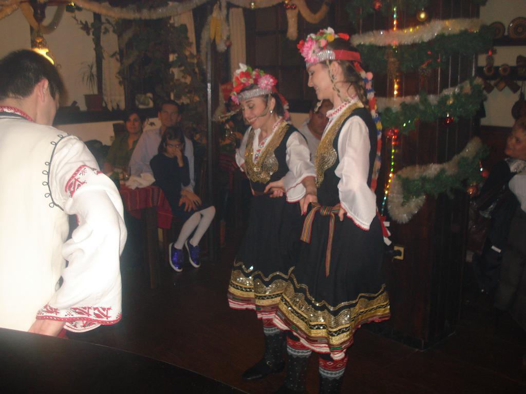 Oazis Family Hotel Λόβετς Εξωτερικό φωτογραφία