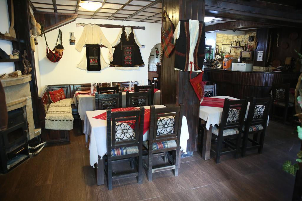 Oazis Family Hotel Λόβετς Εξωτερικό φωτογραφία