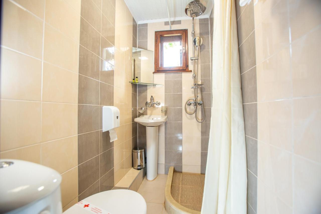 Oazis Family Hotel Λόβετς Εξωτερικό φωτογραφία