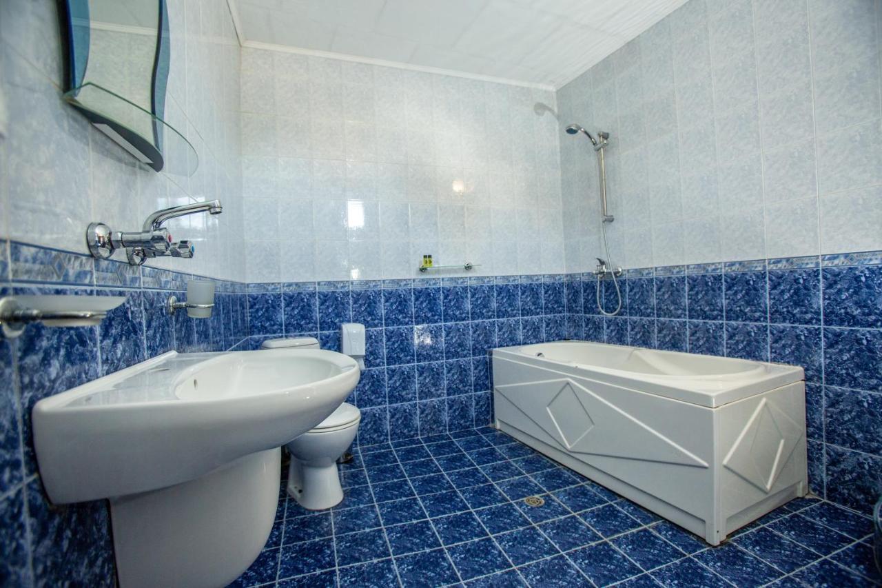 Oazis Family Hotel Λόβετς Εξωτερικό φωτογραφία