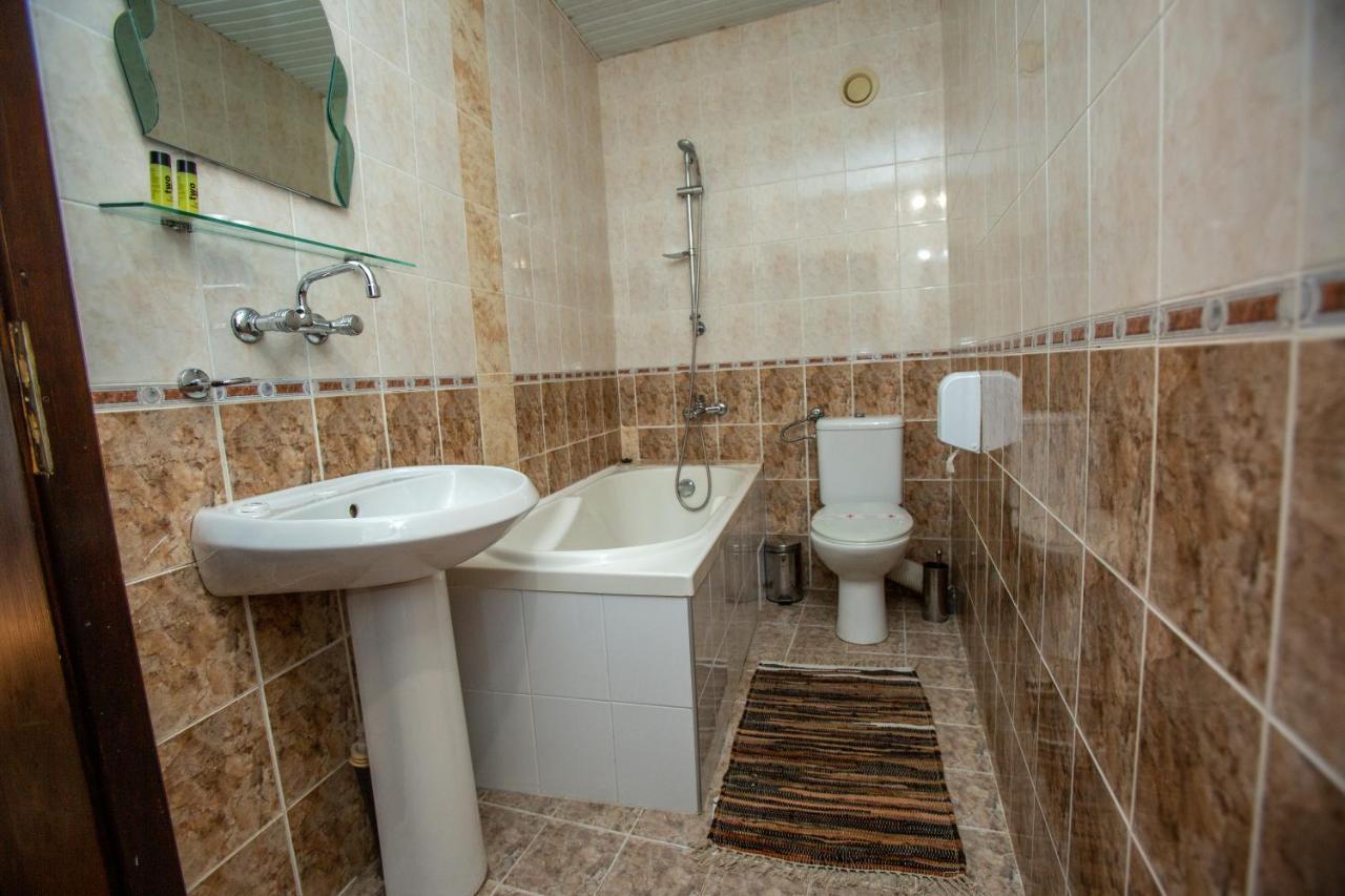 Oazis Family Hotel Λόβετς Εξωτερικό φωτογραφία