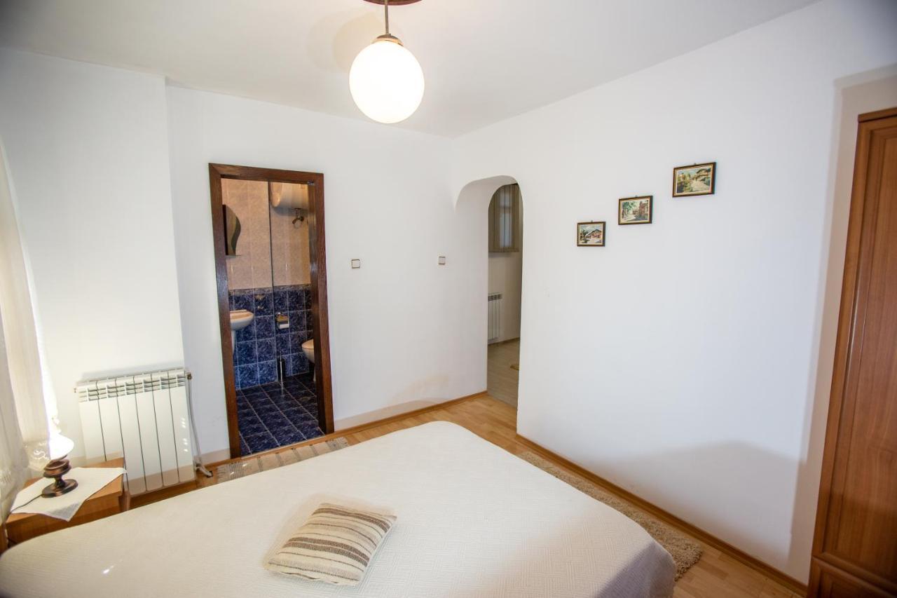 Oazis Family Hotel Λόβετς Εξωτερικό φωτογραφία